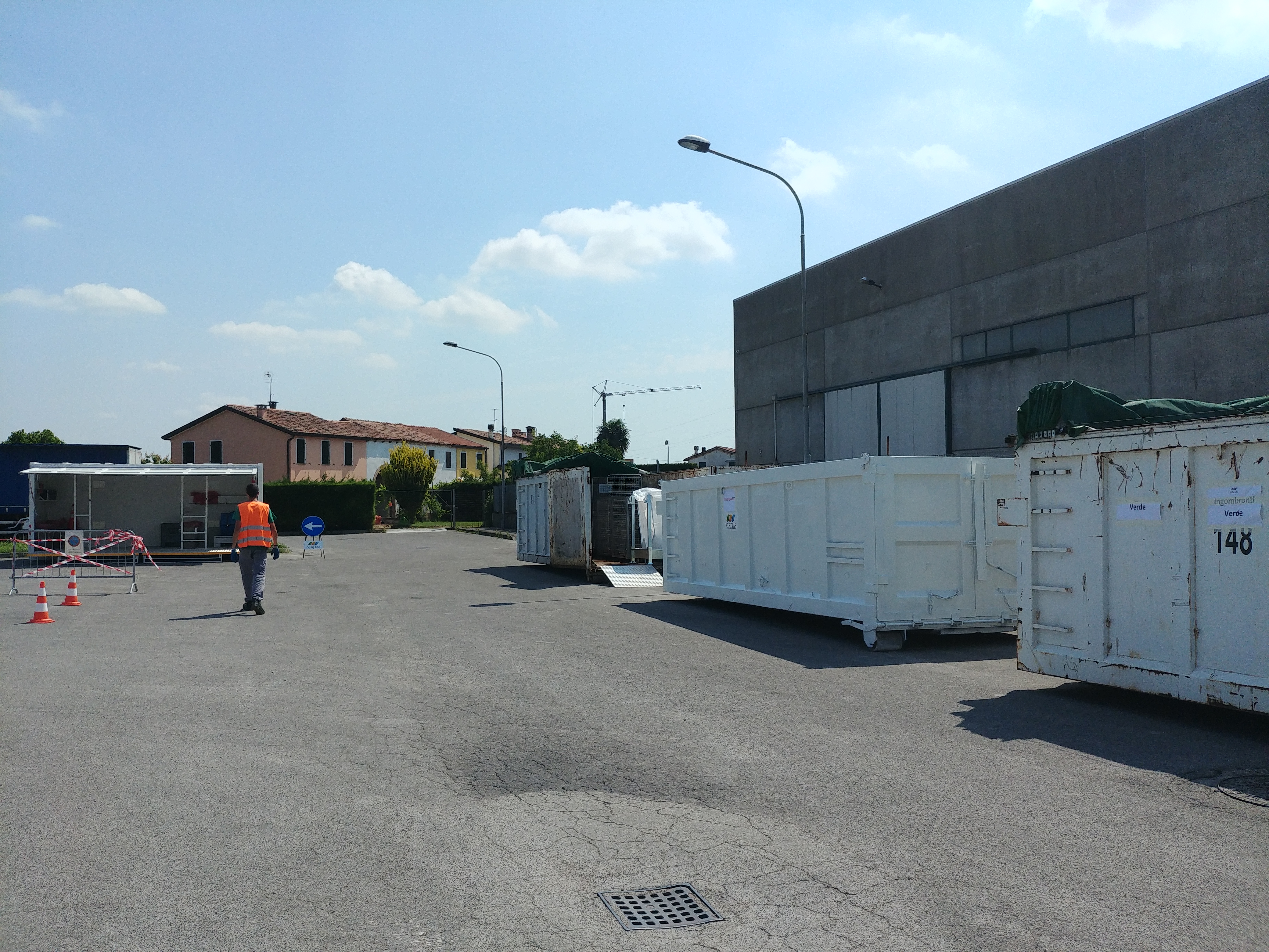 Centro Mobile di Raccolta a Tombelle, in Via del Lavoro