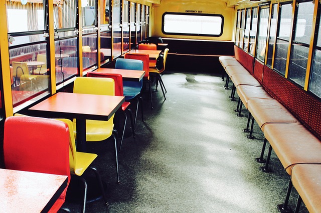 schoolbus-923979_640