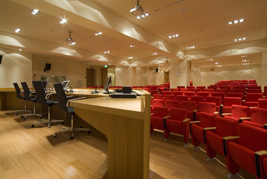 sala-convegni-fondazione-3