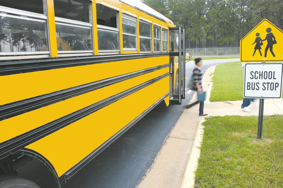 Servizio di trasporto scolastico. Percorsi, orari e istruzioni utili. Aggiornato al 15 settembre 2020.